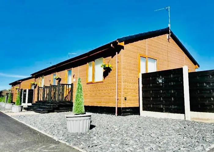 Tulip Cabin With Hot Tub